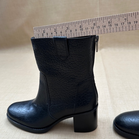 Vince Camuto Zeldina Black Leather Heeled Boots - Picture 16 of 16